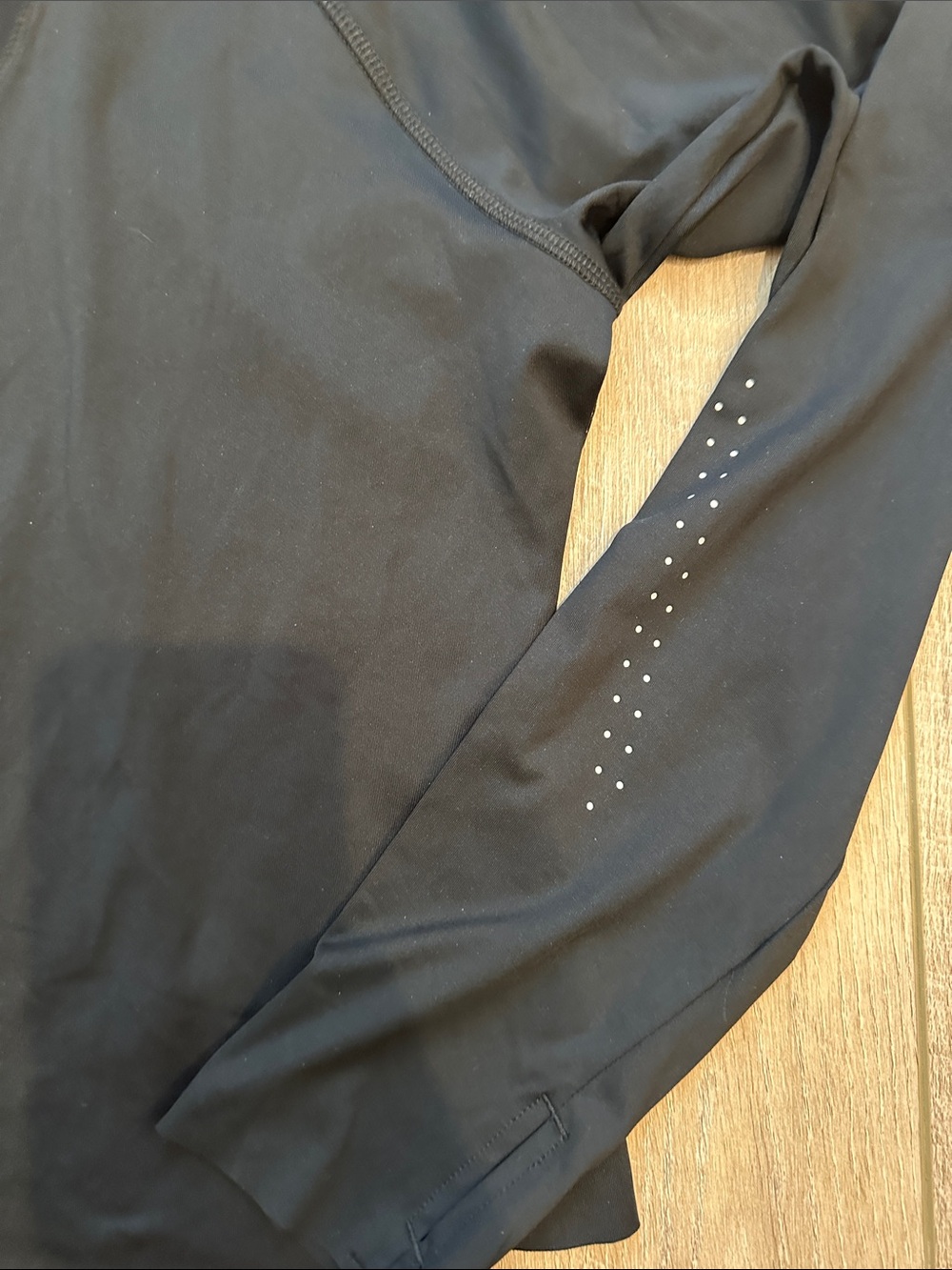 Hind Black Long Sleeve Crew Neck Performance Top - Picture 7 of 8